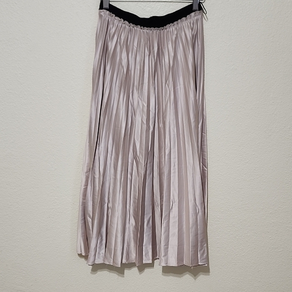 Zara Gold Midi Pleated Skirt for Cocktail - Picture 7 of 9